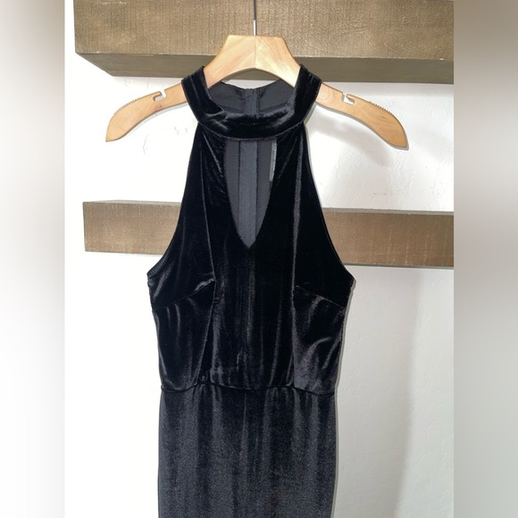 Crystal Doll| Black Velvet Jumpsuit in Flare, Wide Leg, Sleeveless, High Neck••• - Picture 2 of 12